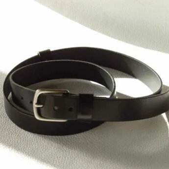 Ceinture noire en cuir "Van"