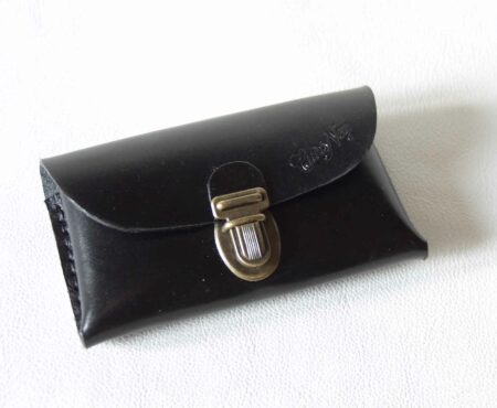 Pochette en cuir noir pour téléphone