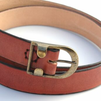 Ceinture en cuir marron "Oreille"