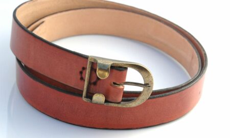 Ceinture en cuir marron "Oreille"