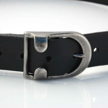 Ceinture en cuir noir "Oreille"