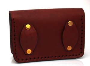 Pochette en cuir chocolat à mettre à la ceinture "Bouley"