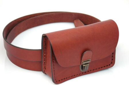 Pochette en cuir marron fauve pour ceinture "Bouley"