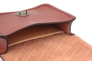 Pochette en cuir marron fauve pour ceinture "Bouley"