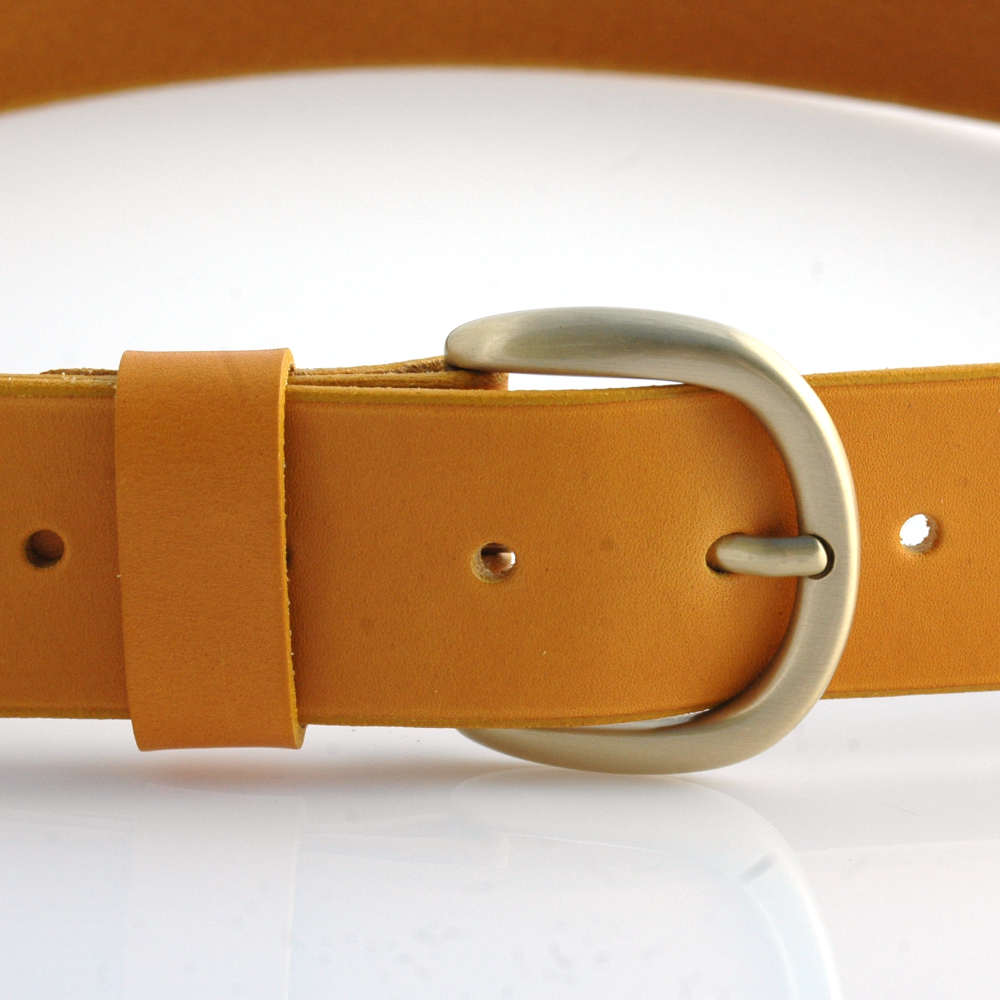 Ceinture En Cuir Jaune Moutarde Avec Rivets - Taille 90 Cm, Neuve Sans étiquette