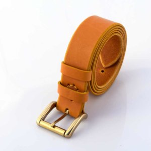 Ceinture jaune en cuir "Rouleau" - larg. 3,5 cm