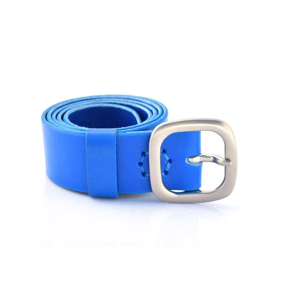 Ceinture large en cuir bleu clair