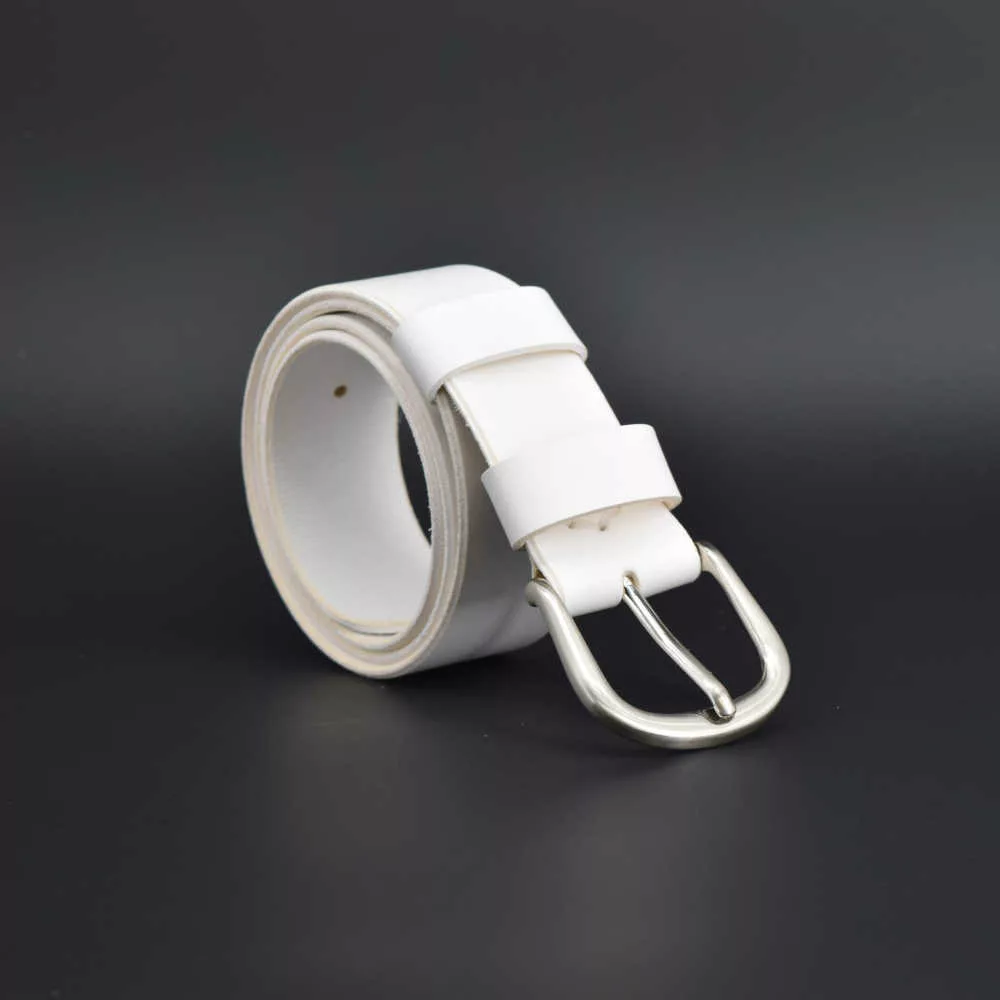 Ceinture blanche, large, en cuir de vachette pleine fleur - "Diana"